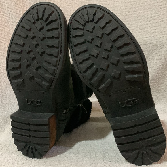 UGG BLAYRE II Buckle Sheepskin Collared BOOT - Picture 13 of 14